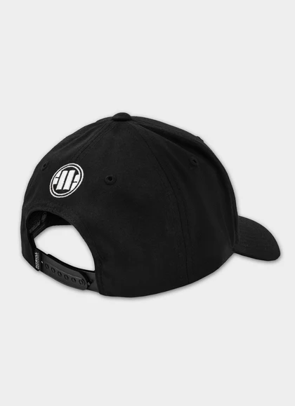 Pitbull Classic Boxing Snapback Cap. Pitbull Classic Boxing Snapback Cap in black color with a vintage design.