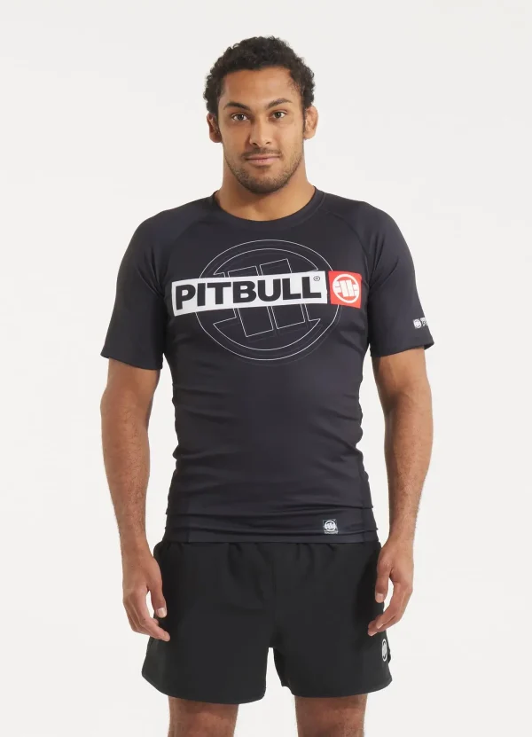 Pitbull Hilltop 2 Rash Guard Black Grey Camo 11 Athlete wearing a Pitbull Hilltop 2 Rash Guard in a ring