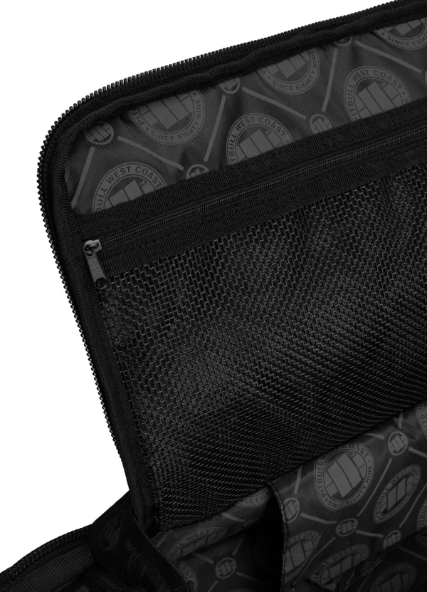 Pitbull Hilltop Fight Training Sports Bag Closeup image of Pitbull Hilltop Fight Training Sports Bag