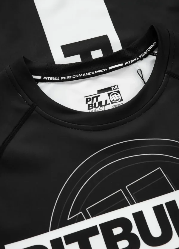 Pitbull Hilltop Sports Longsleeve Rash Guard Black 3 Athlete wearing the sleek Pitbull Hilltop Sports Longsleeve Rash Guard