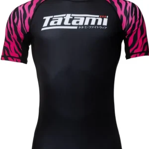 A stylish and durable Tatami Fightwear Recharge Rash Guard for martial arts enthusiasts.