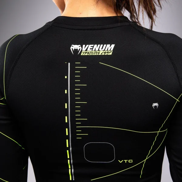 Venum Training Camp 4 0 Womens Long Sleeve Rashguard Black 5 Venum Training Camp 4.0 Women's Long Sleeve Rashguard - Black in Black — detail shot