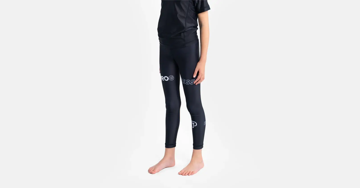 Progress kids Pro spats in black for no-gi grappling and BJJ training.