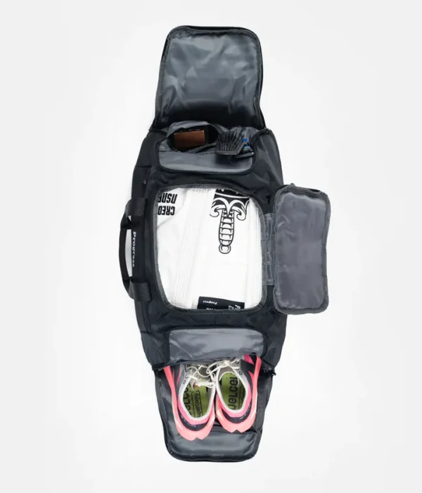 Progress The Essential Kitbag open showing interior size
