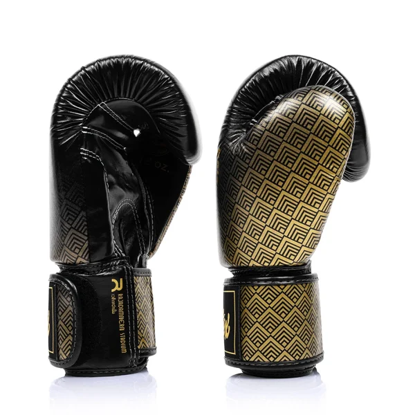 Fairtex Rajadamnern Premium Boxing Gloves in Black – view 3 Fairtex Rajadamnern Premium Boxing Gloves in Black/Gold – view 3