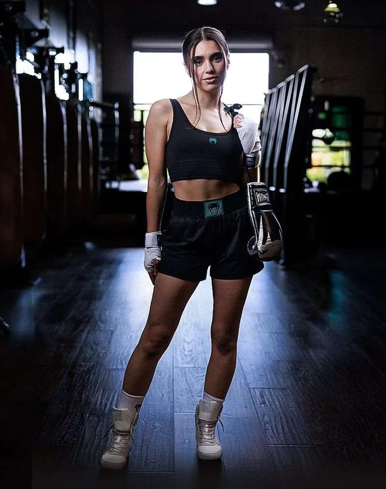 Women's fight gear